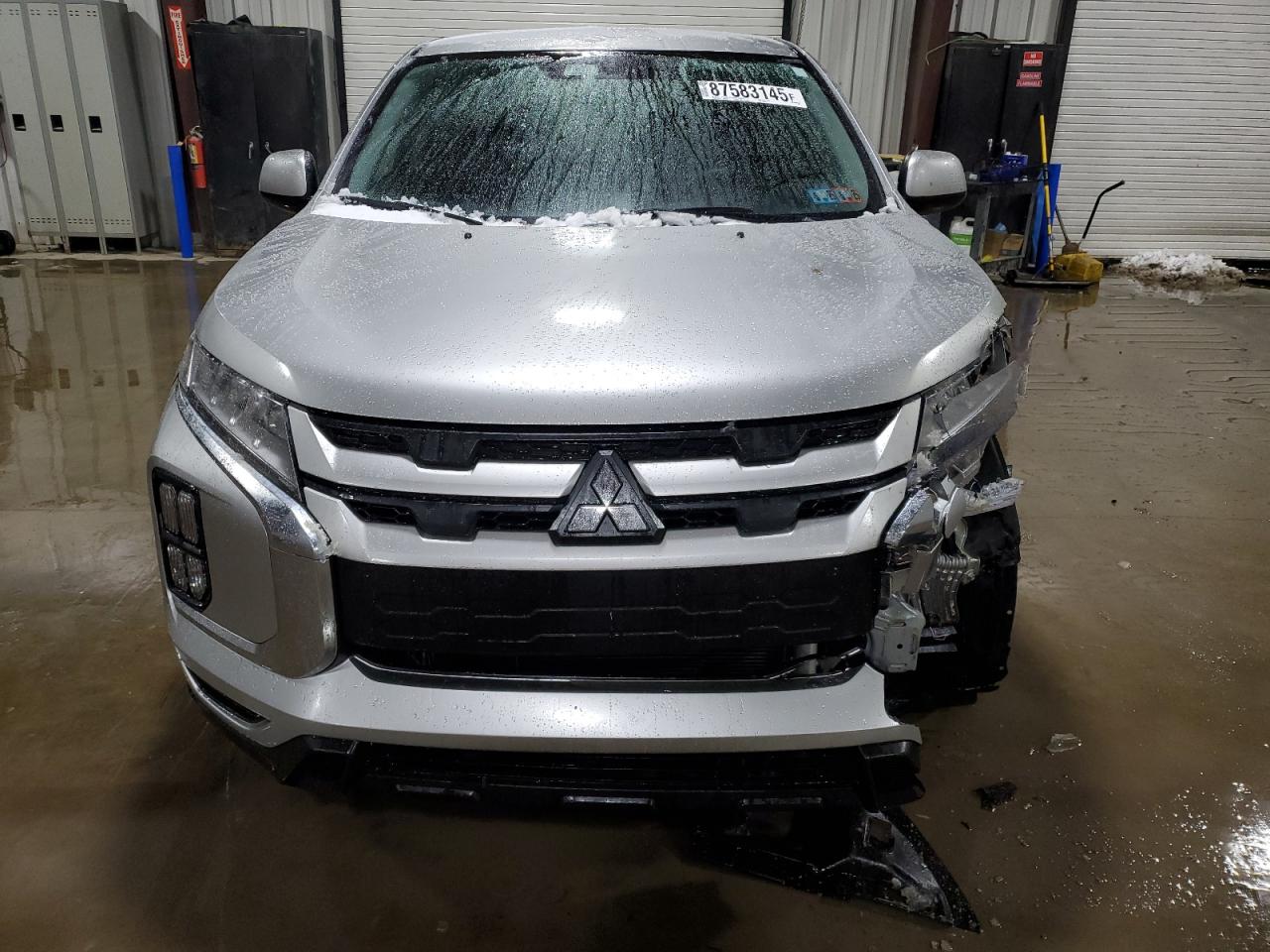 2024 Mitsubishi Outlander - Image 5