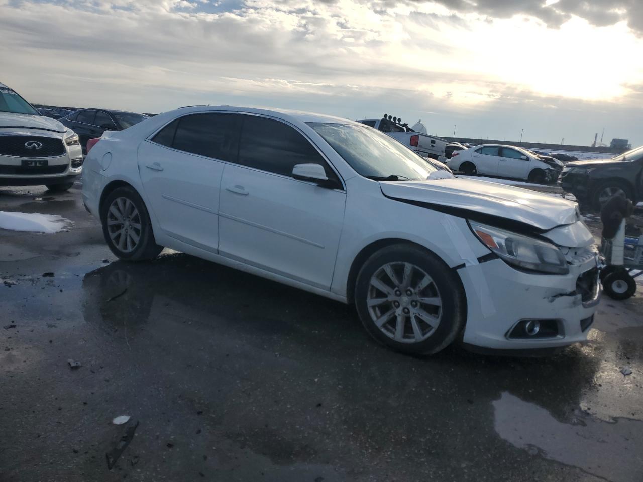 2015 Chevrolet Malibu - Image 4