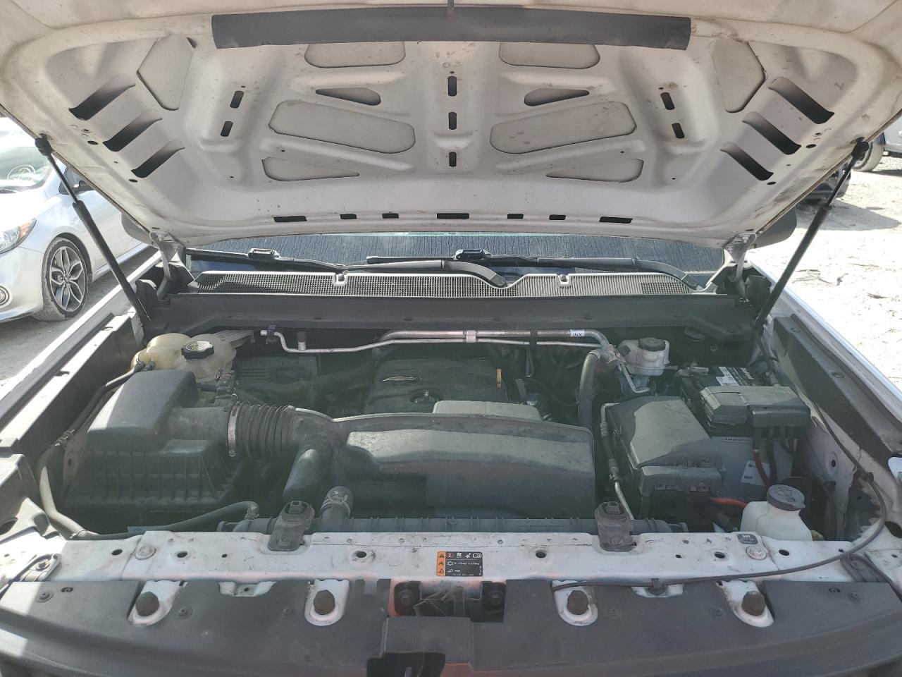 2018 Chevrolet Colorado - Image 11