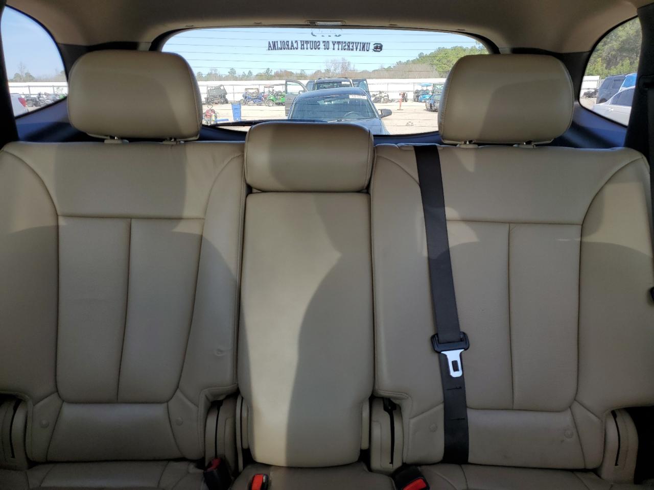 2012 Hyundai Santa Fe - Image 10