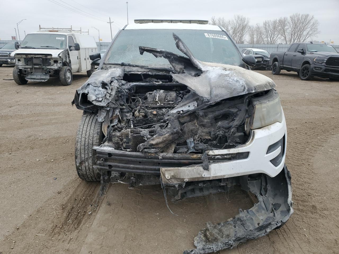 2016 Ford Explorer - Image 5