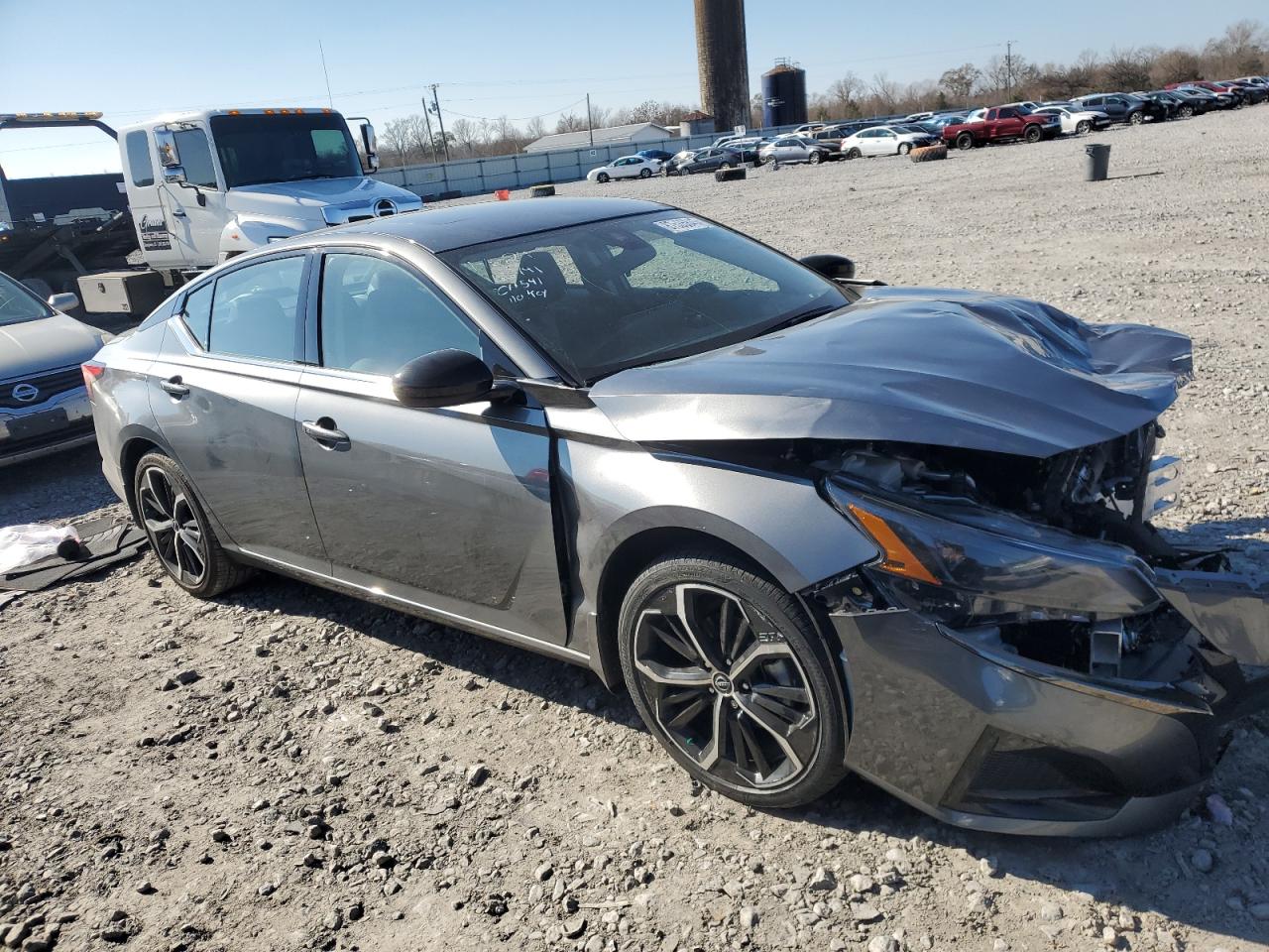 2024 Nissan Altima - Image 4