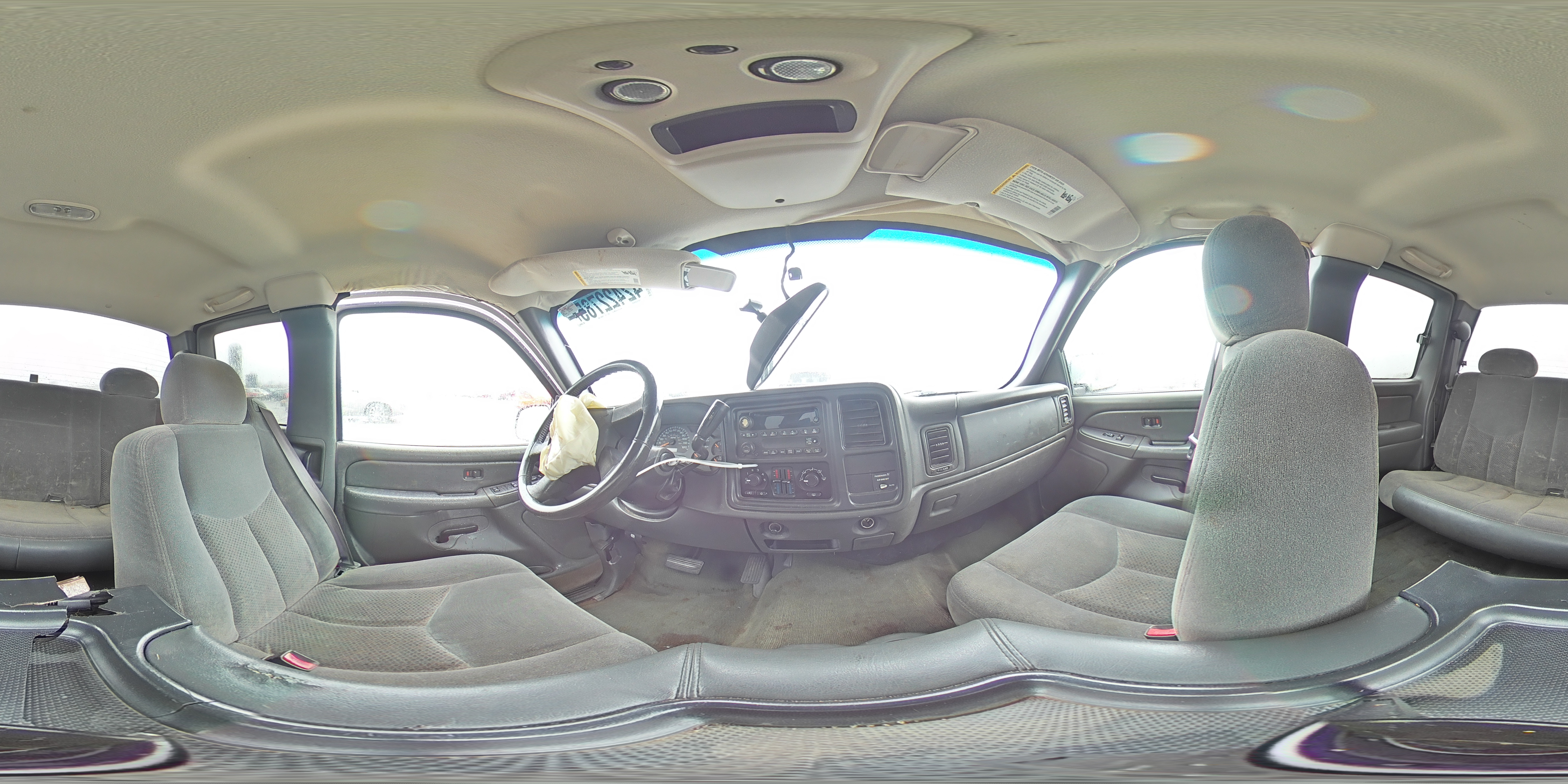 2004 Chevrolet Silverado - Image 12