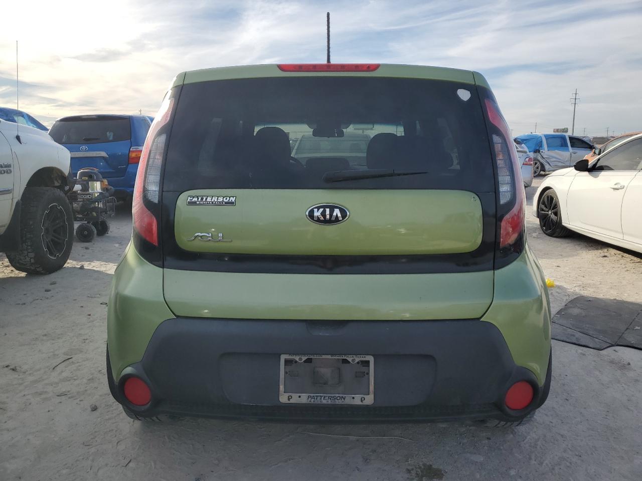 VIN KNDJN2A22F7799331 2015 KIA SOUL no.6