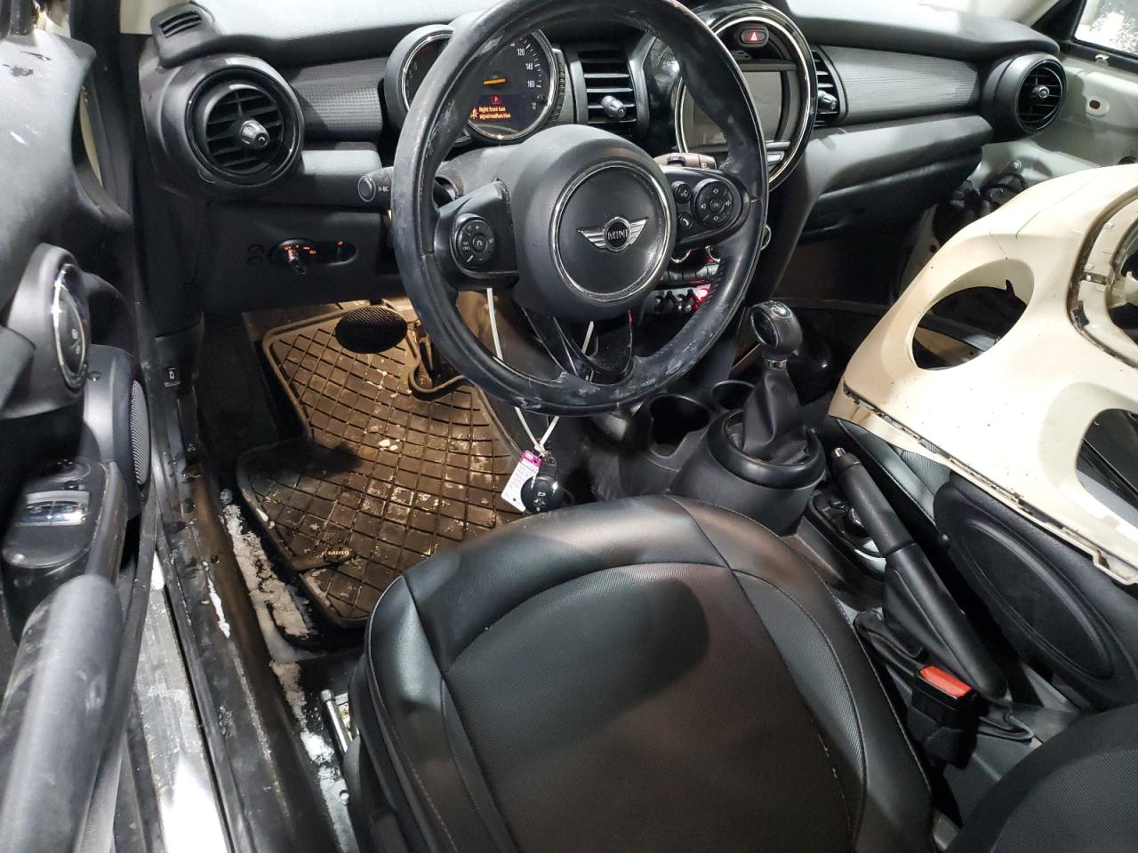 2017 MINI Cooper - Image 8