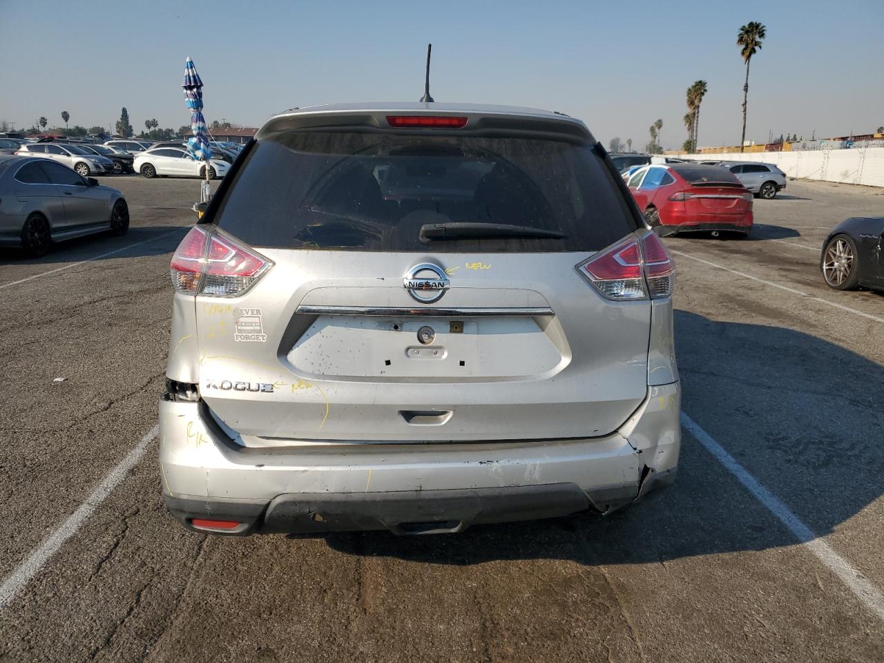 VIN 5N1AT2MN8GC749632 2016 NISSAN ROGUE no.6