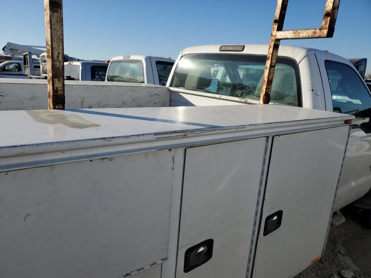2015 Ford F450 - Image 11