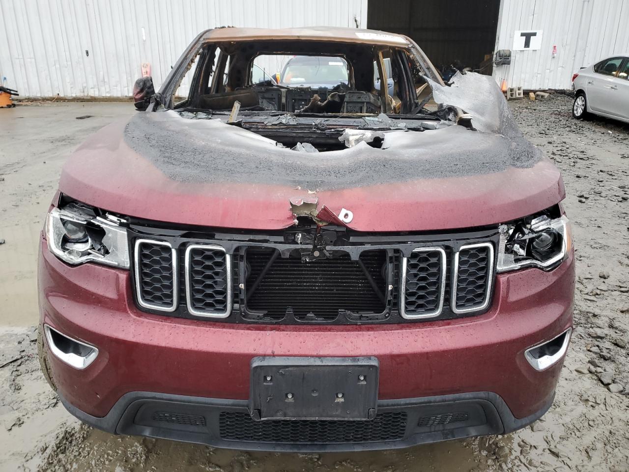 2018 Jeep Grand Cherokee - Image 5