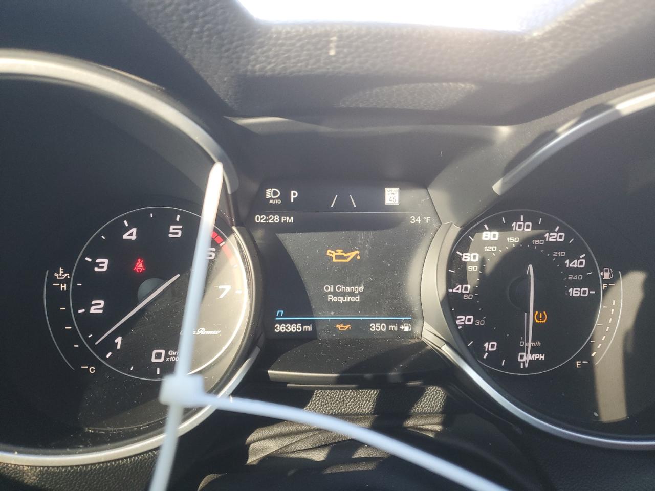 2022 Alfa Romeo Stelvio - Image 9