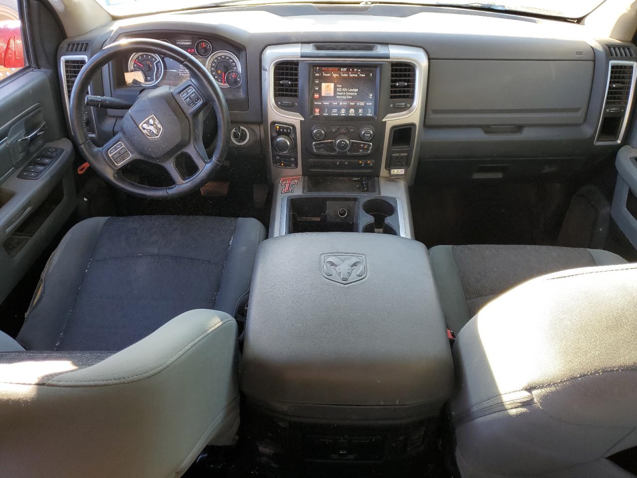 2015 RAM 1500 - Image 8