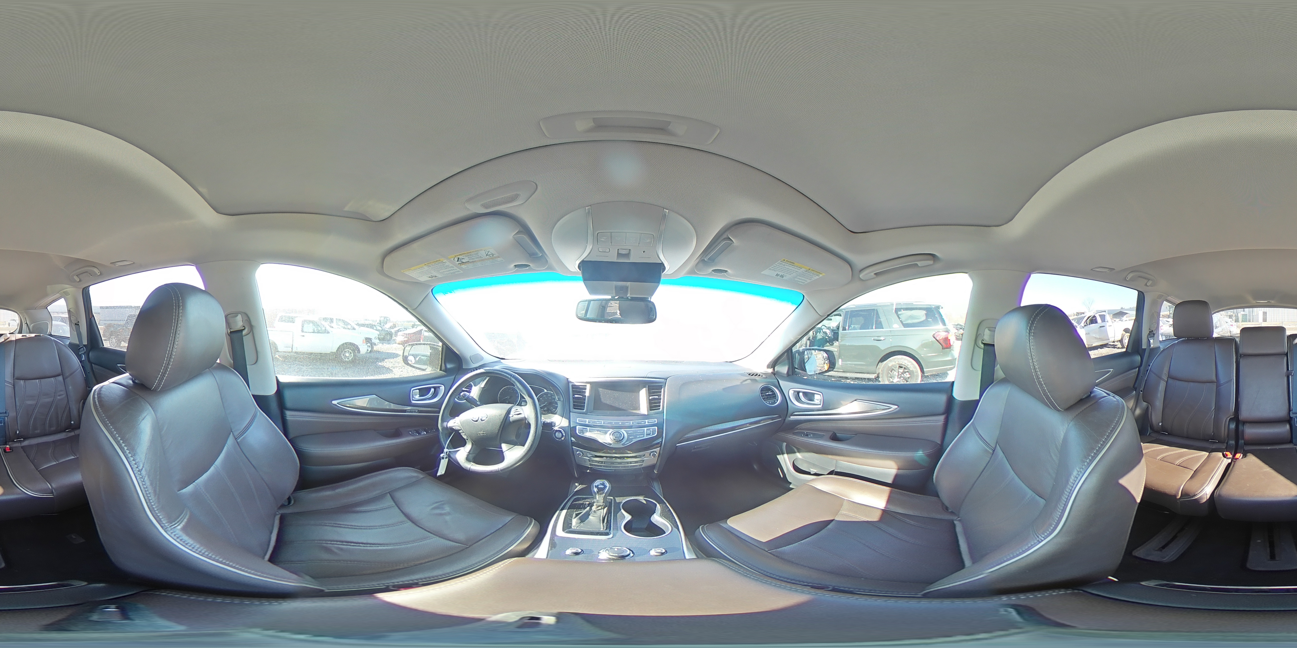 2017 Infiniti QX60 - Image 15