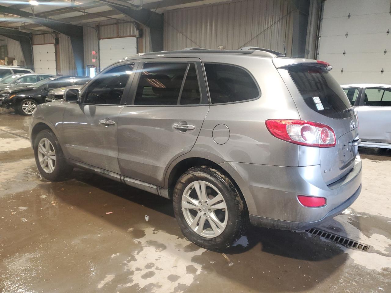 2011 Hyundai Santa Fe - Image 2
