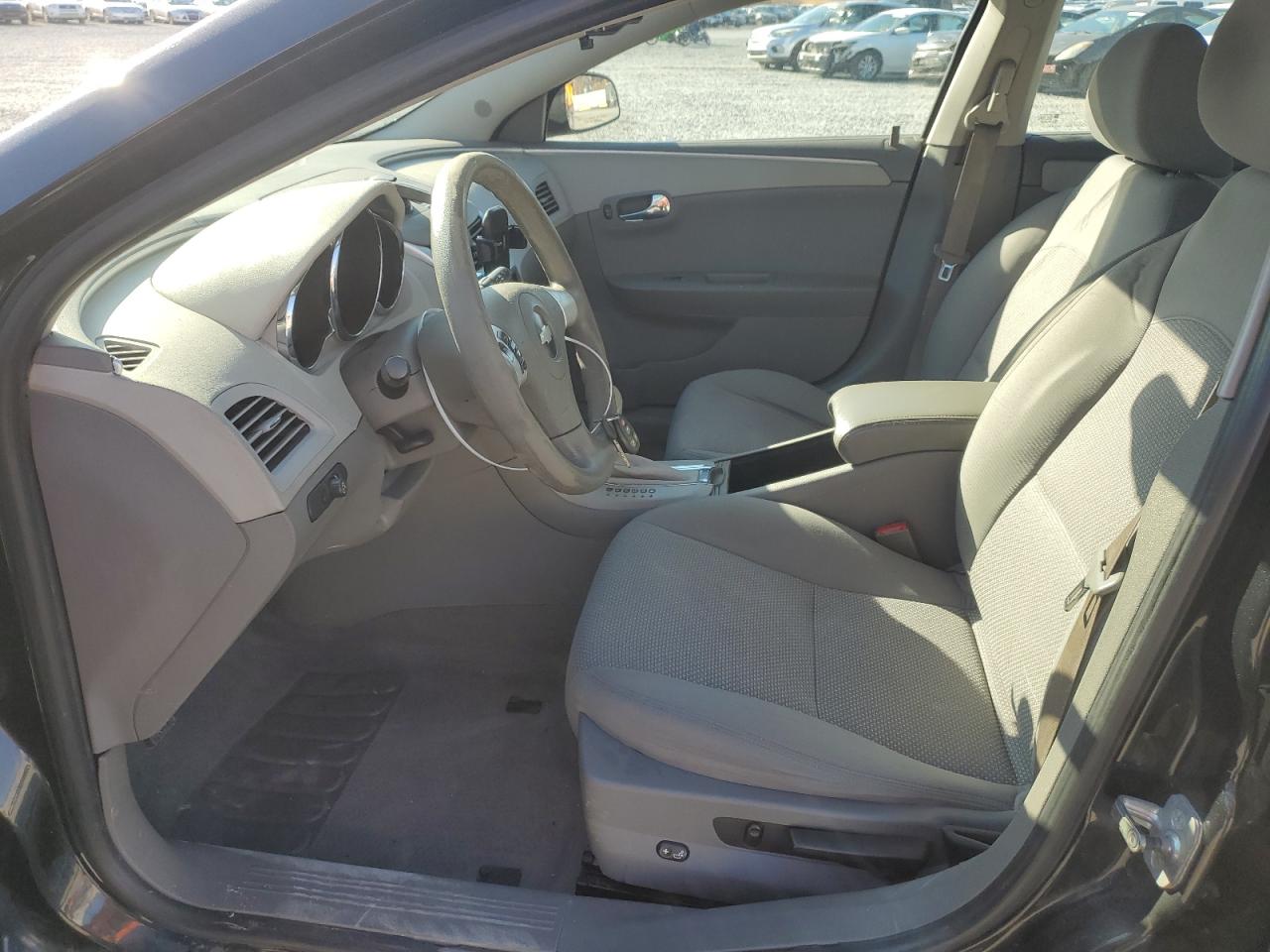 2010 Chevrolet Malibu - Image 7
