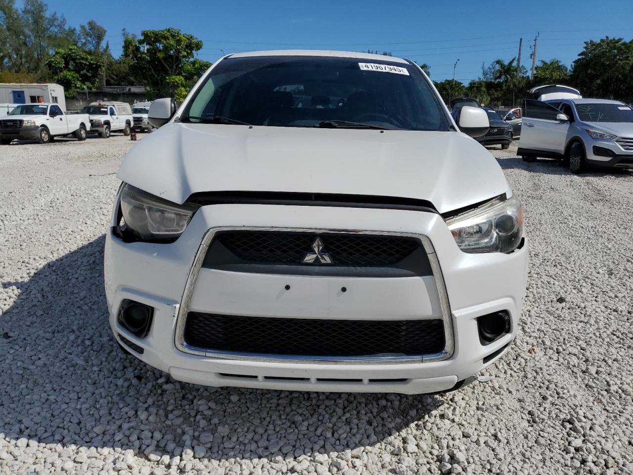 2012 Mitsubishi Outlander - Image 5
