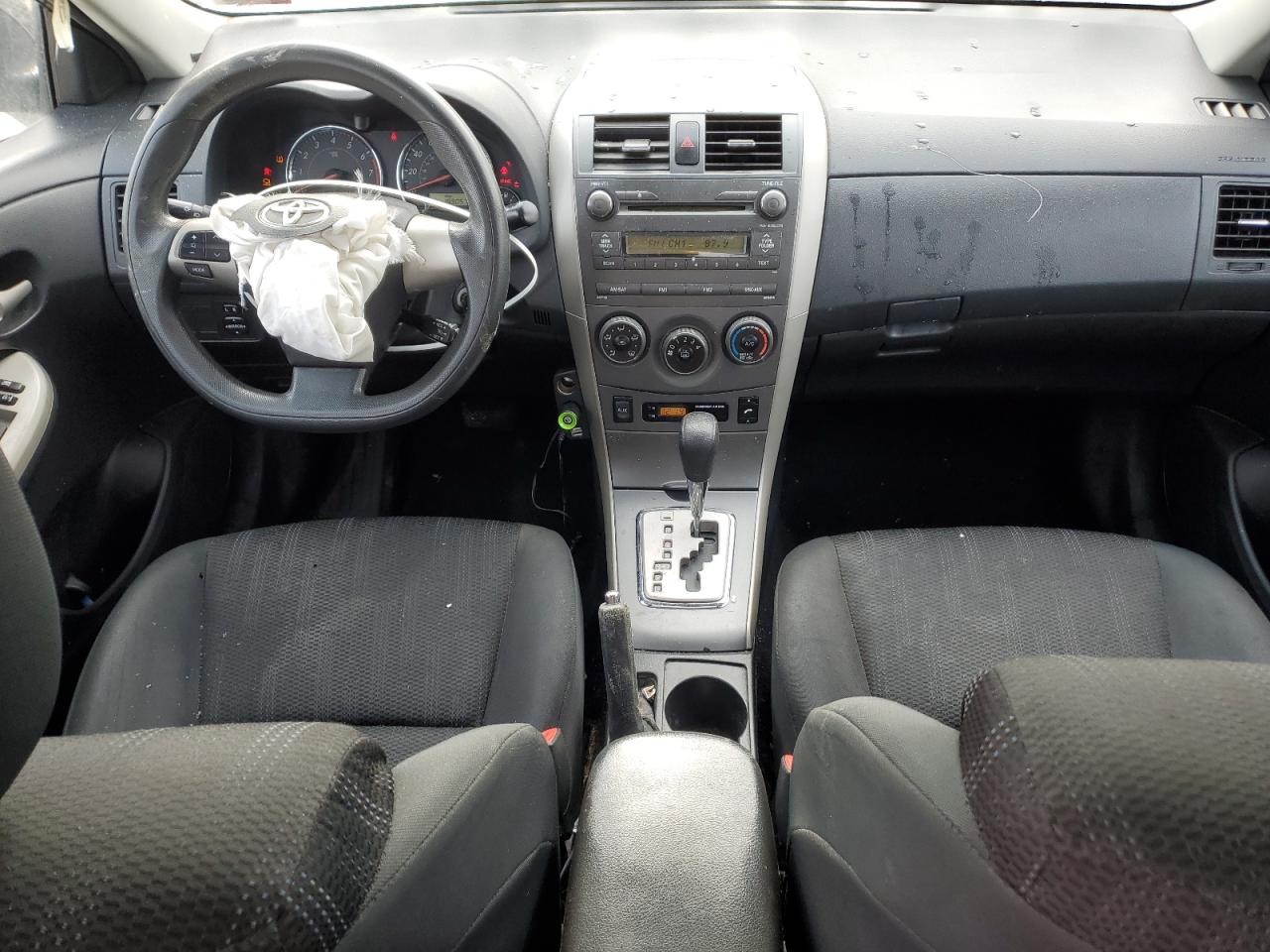 2011 Toyota Corolla - Image 8