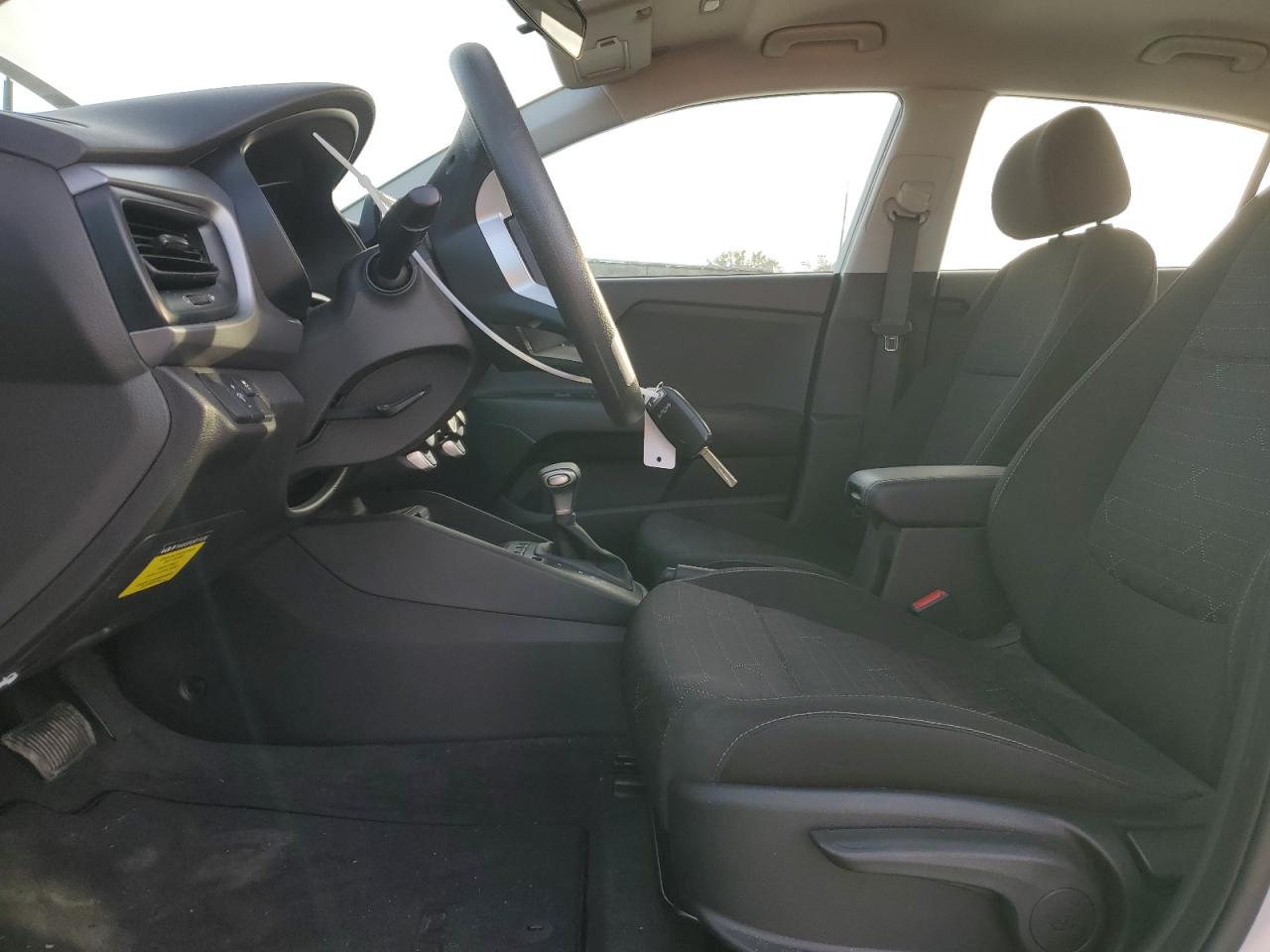 2023 Kia Rio - Image 7