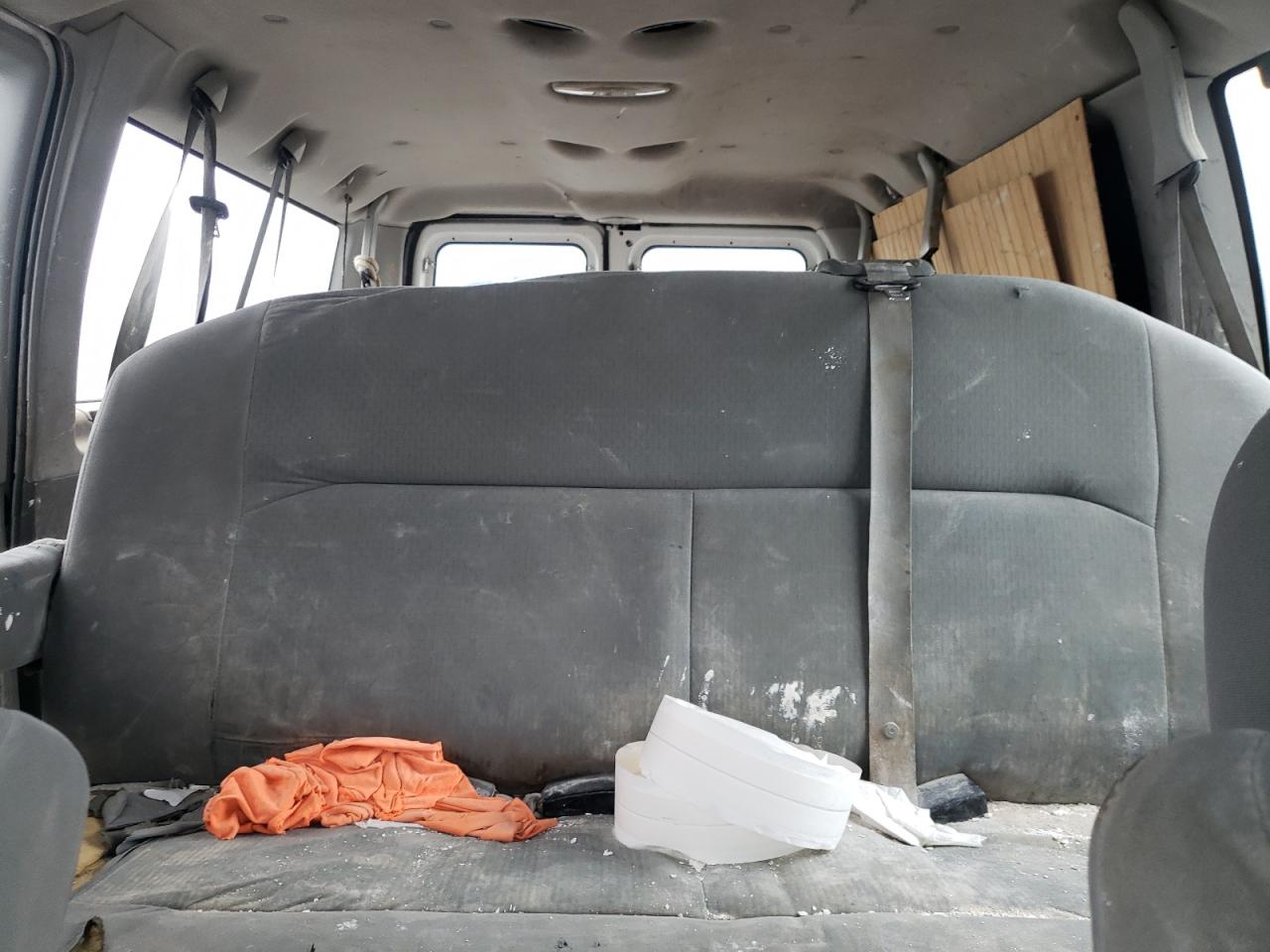 2009 Ford Econoline - Image 10