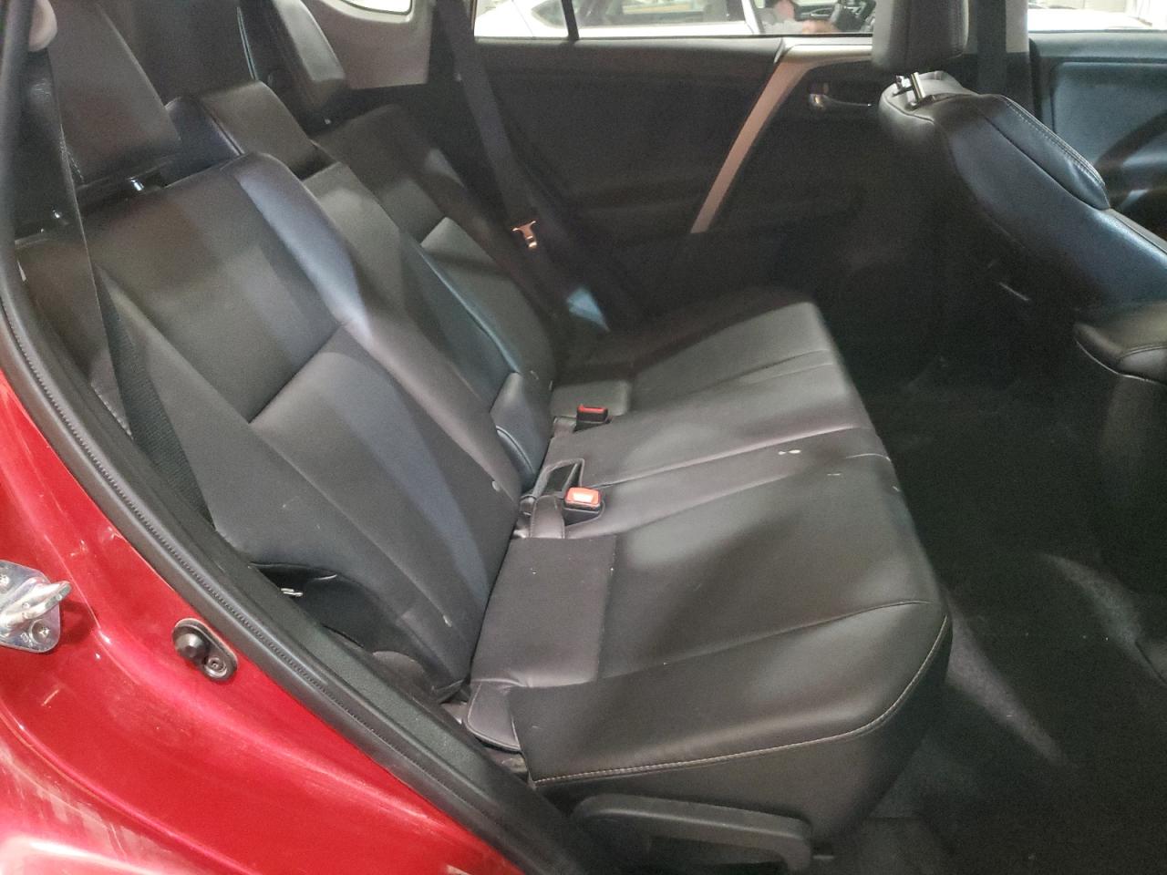 2015 Toyota RAV 4 - Image 11