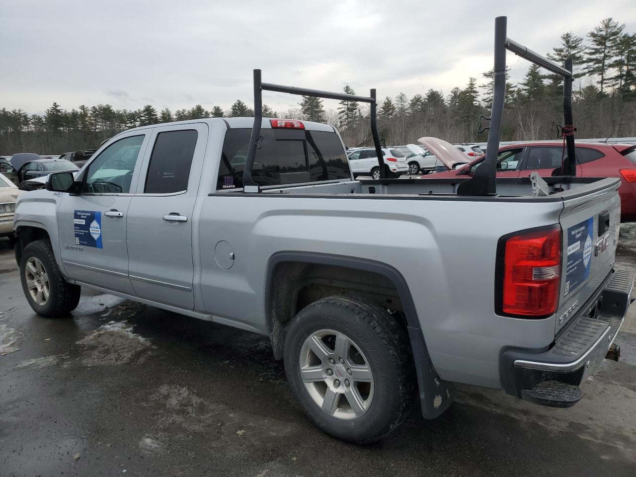 2015 GMC Sierra - Image 2