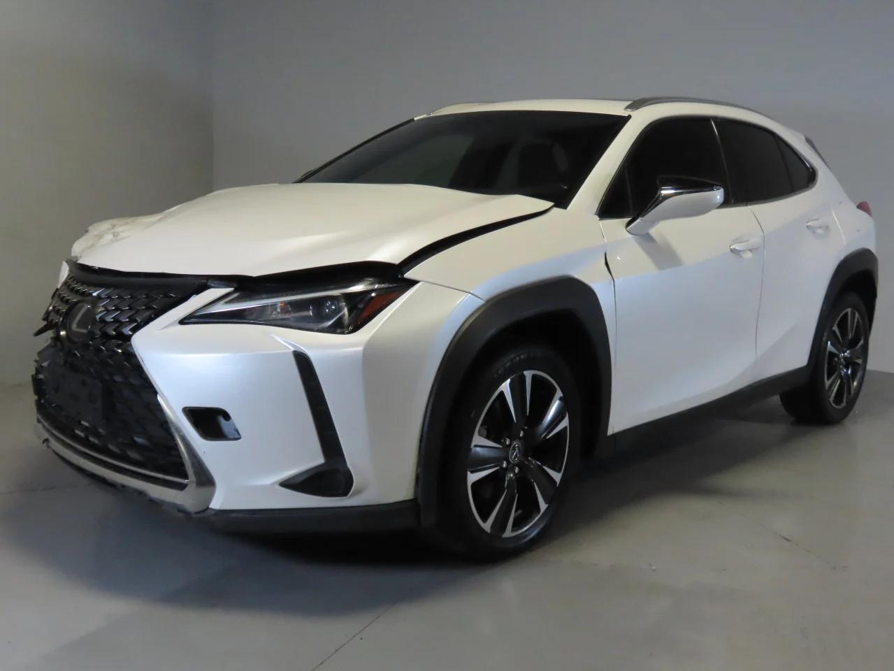 VIN JTHY3JBH4K2014363 2019 LEXUS UX 200 no.2