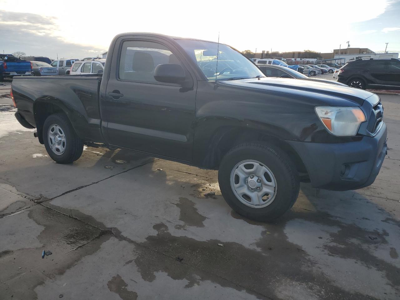 2013 Toyota Tacoma - Image 4