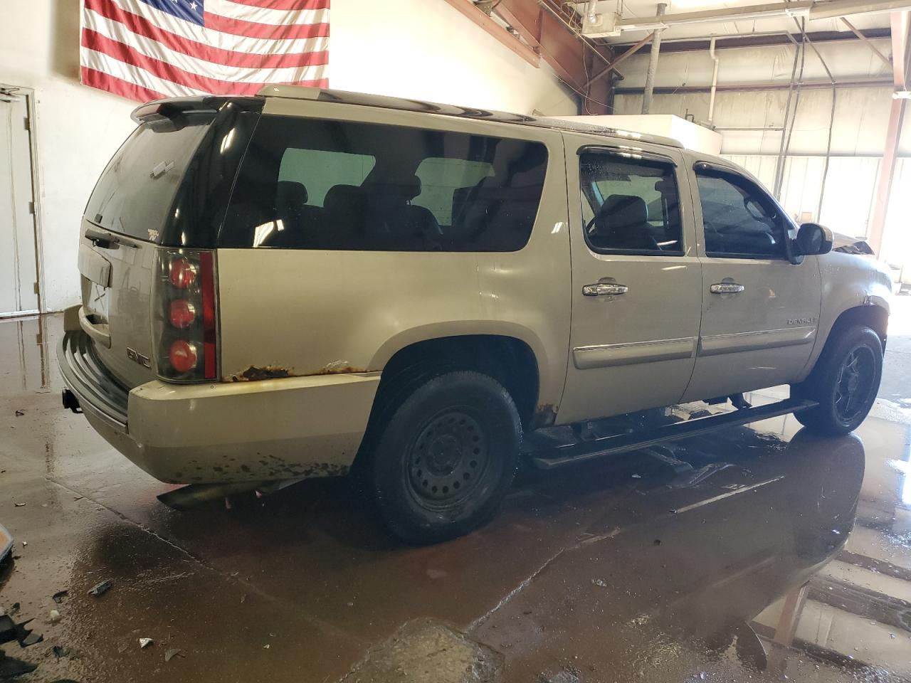 2007 GMC Yukon - Image 3