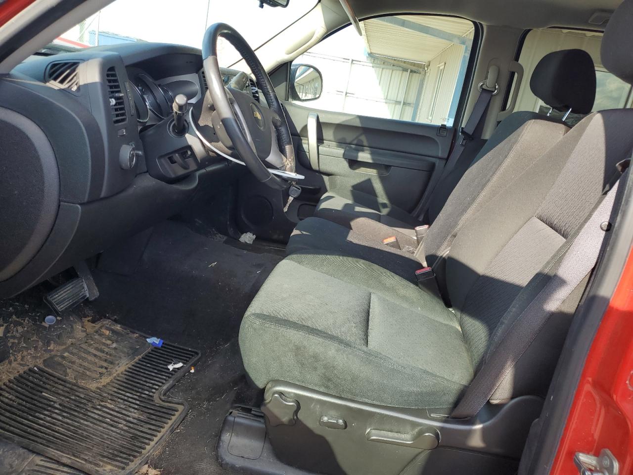 2012 Chevrolet Silverado - Image 7