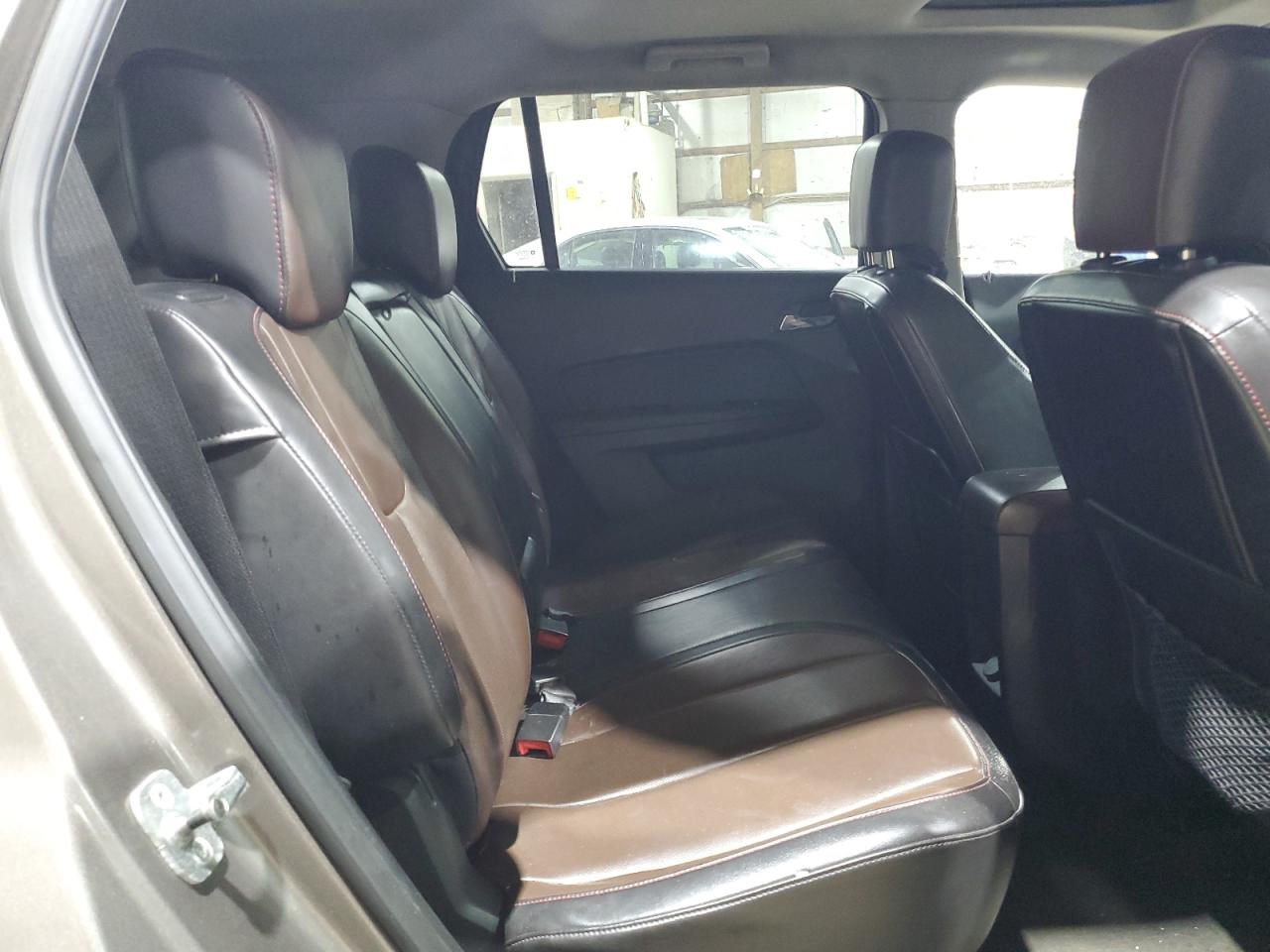 2010 GMC Terrain - Image 11