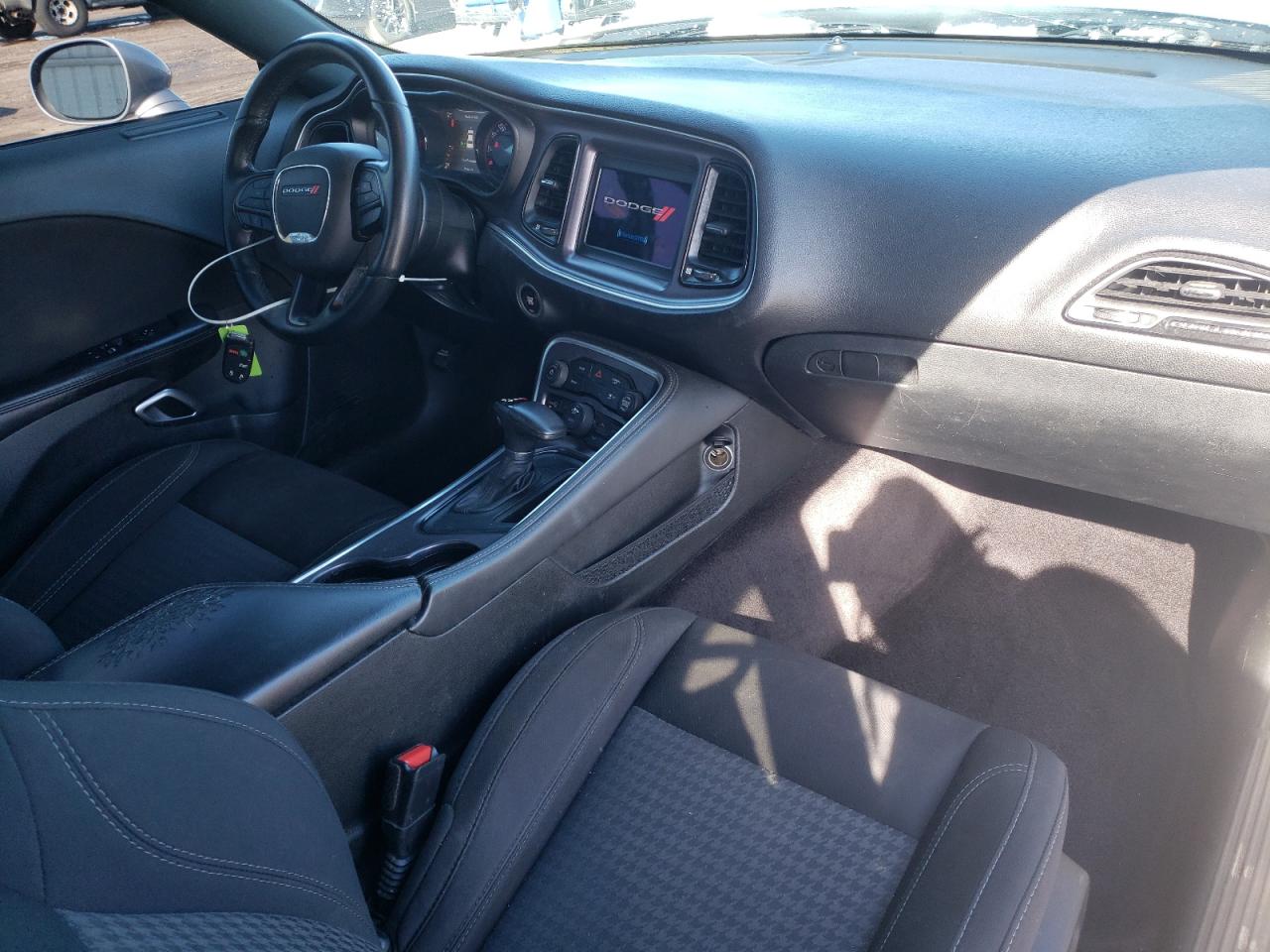 2018 Dodge Challenger - Image 8