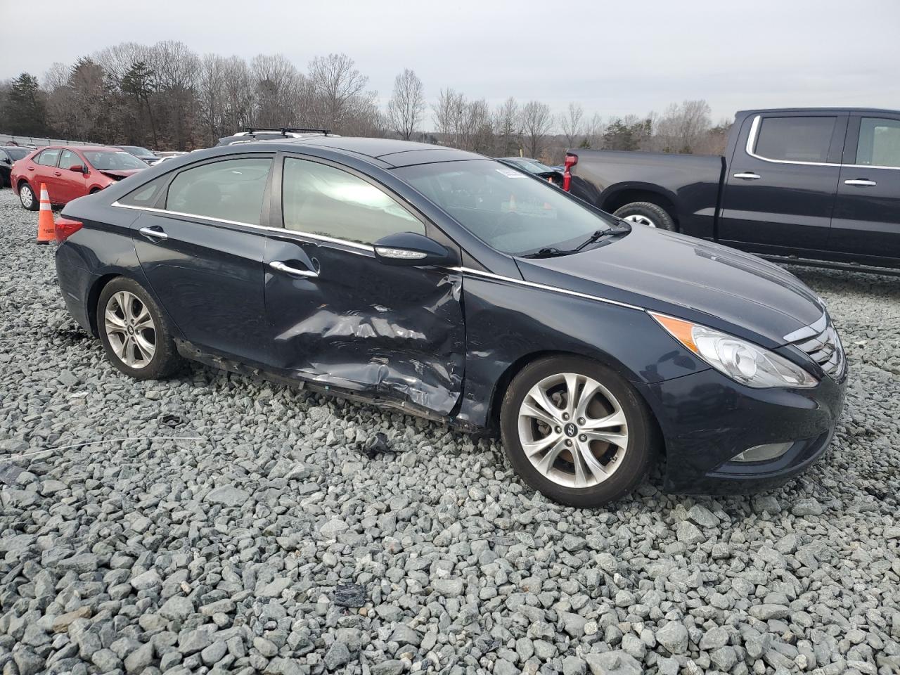 2013 Hyundai Sonata - Image 4