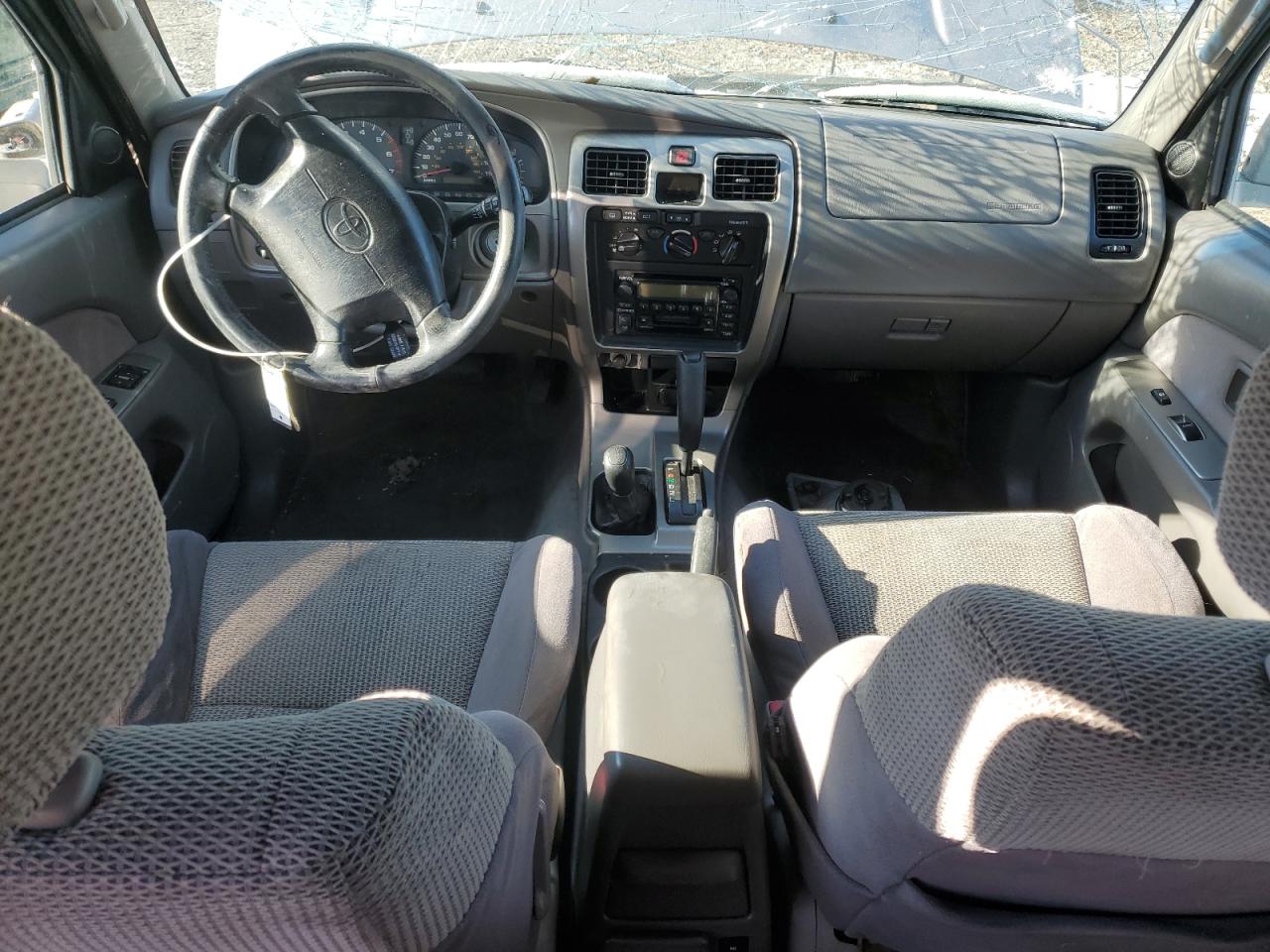 2002 Toyota 4Runner - Image 8