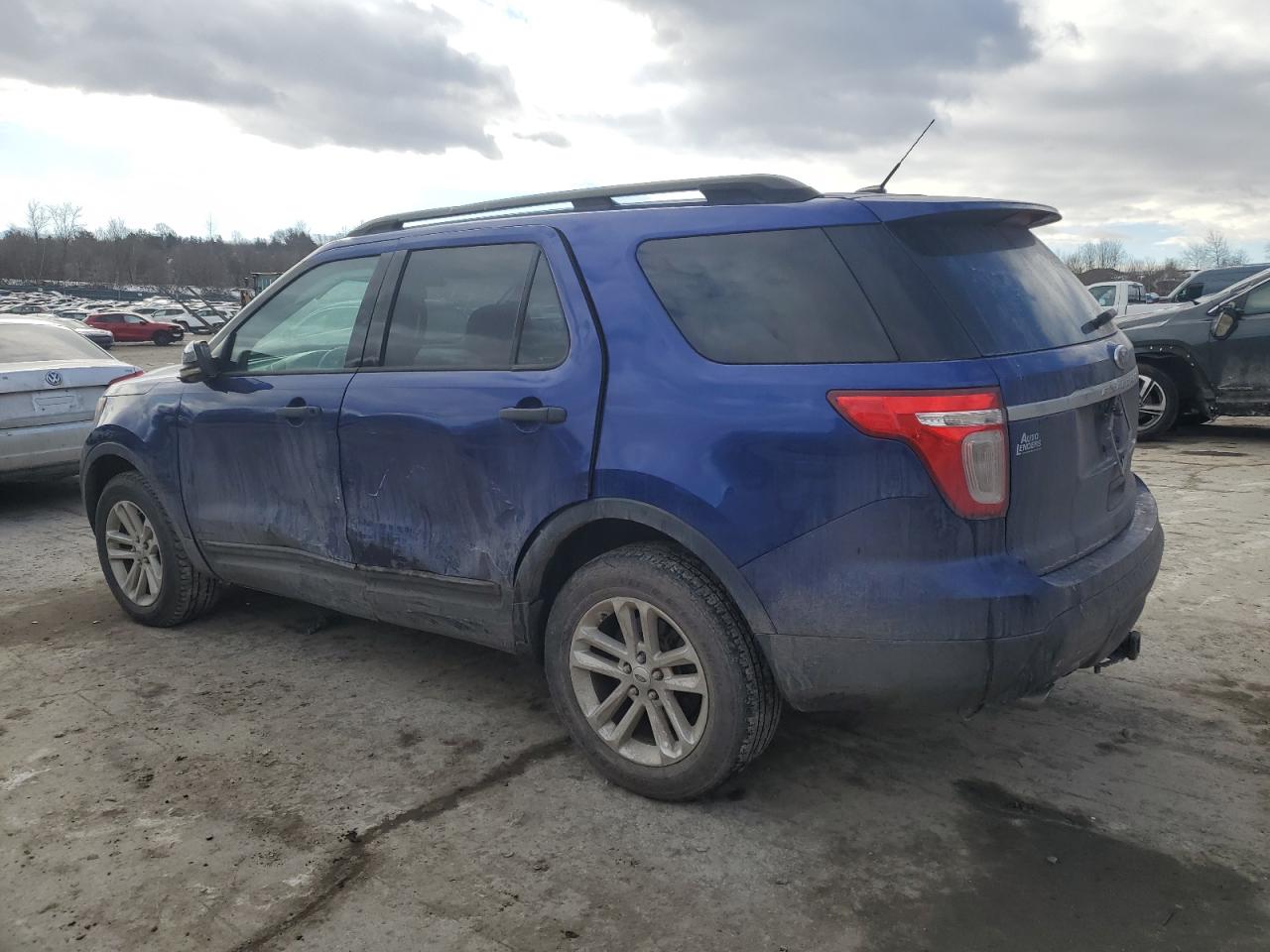 2015 Ford Explorer - Image 2