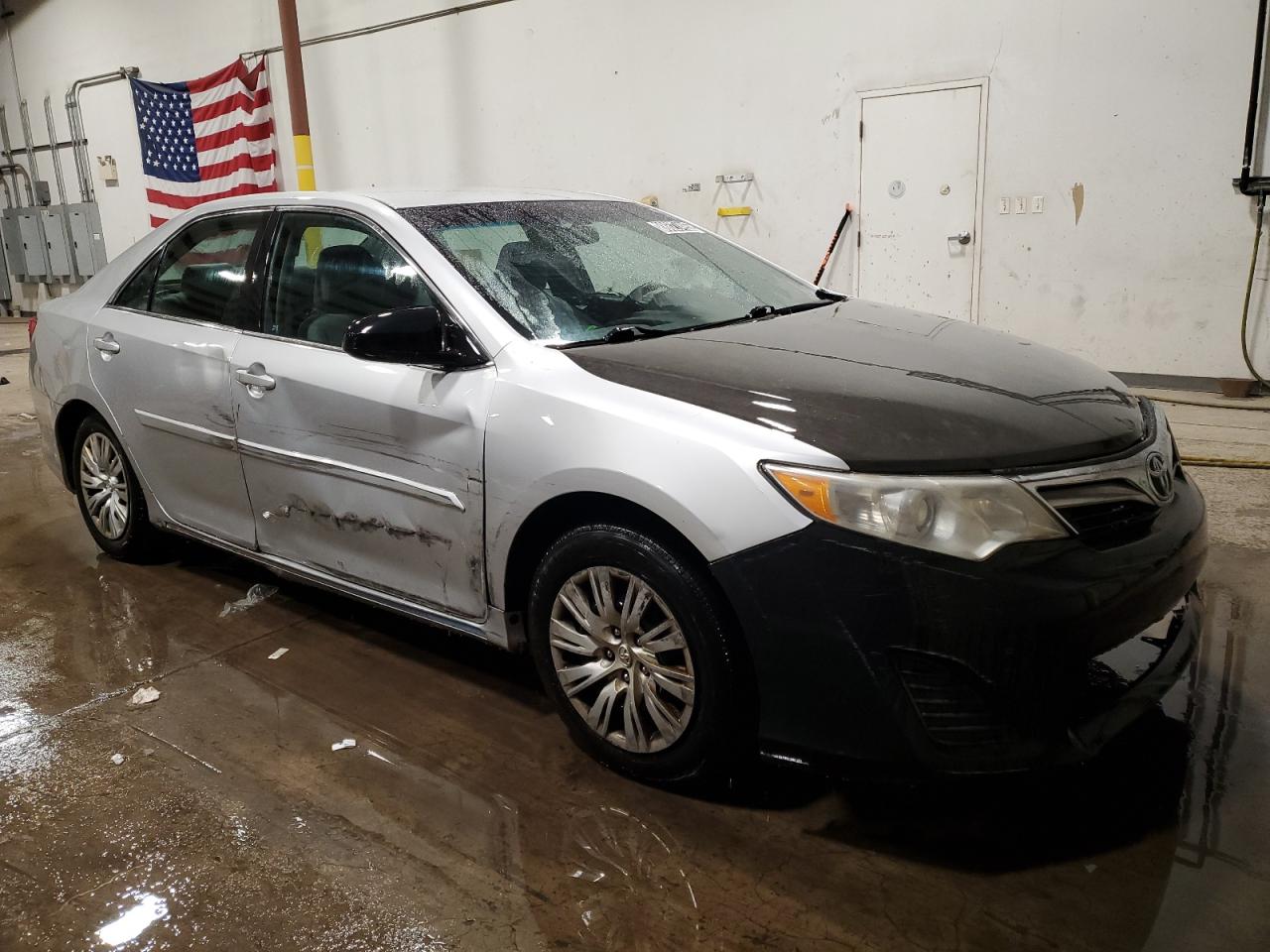 2013 Toyota Camry - Image 4