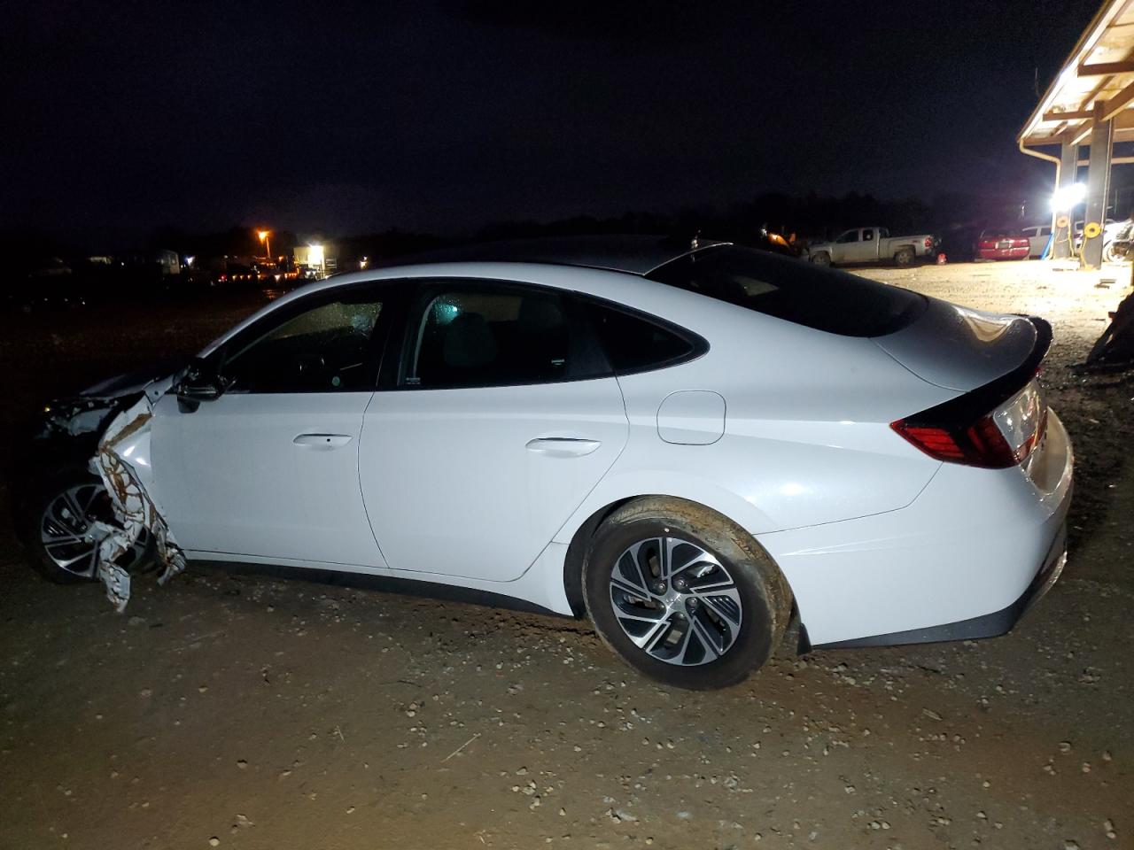 2023 Hyundai Sonata - Image 2