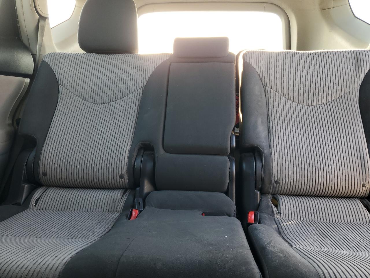 JTDZN3EUXHJ058001 TOYOTA PRIUS 2017
