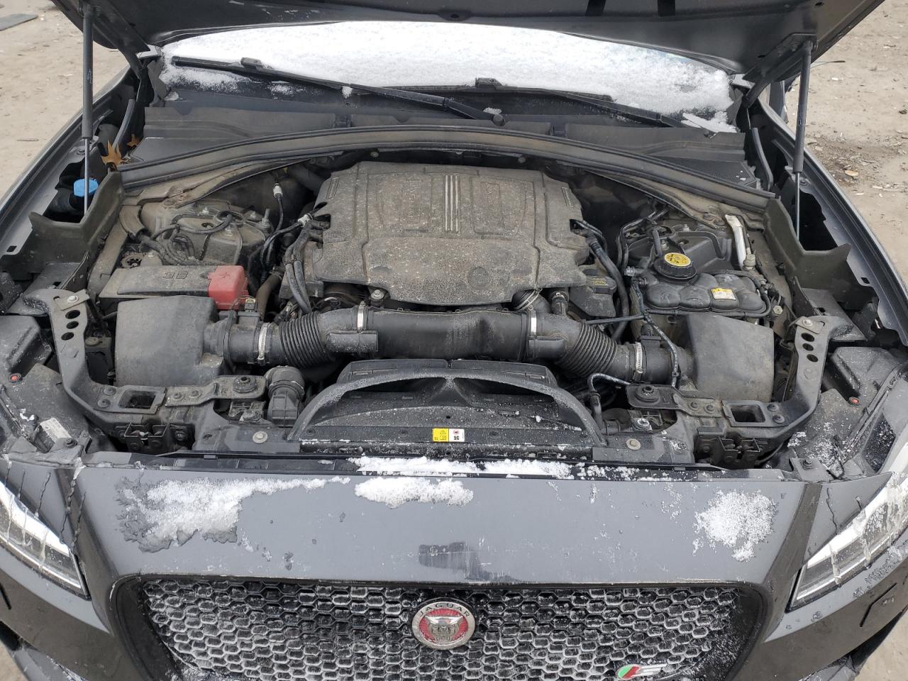 2018 Jaguar F-Pace - Image 12