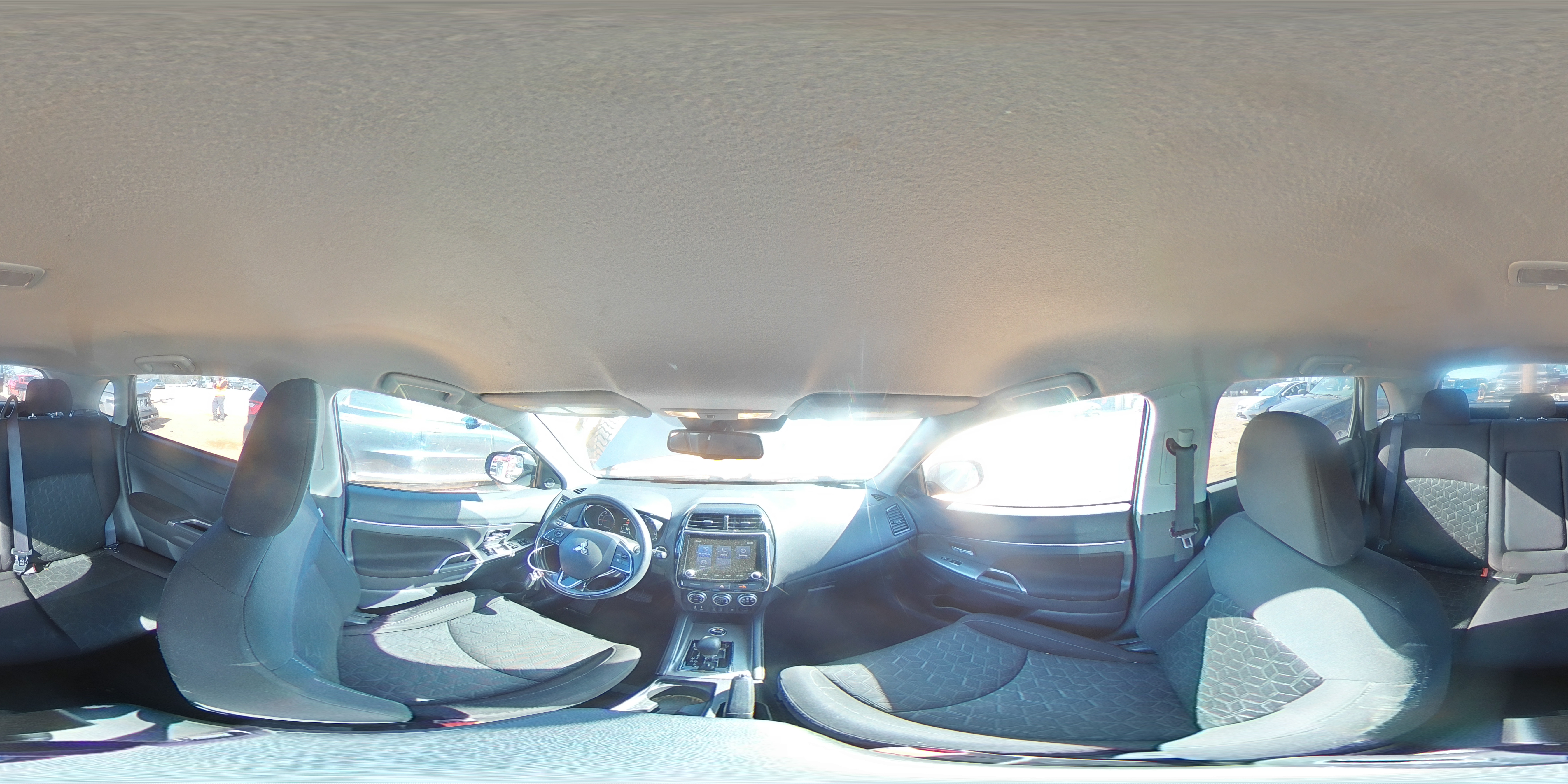 2021 Mitsubishi Outlander - Image 13
