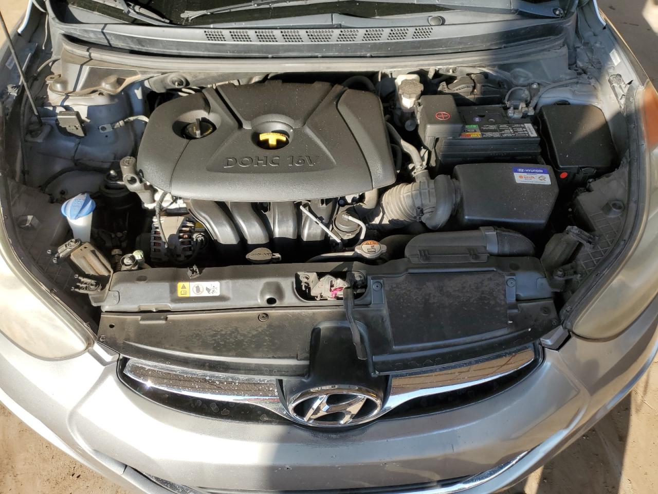 2013 Hyundai Elantra - Image 11