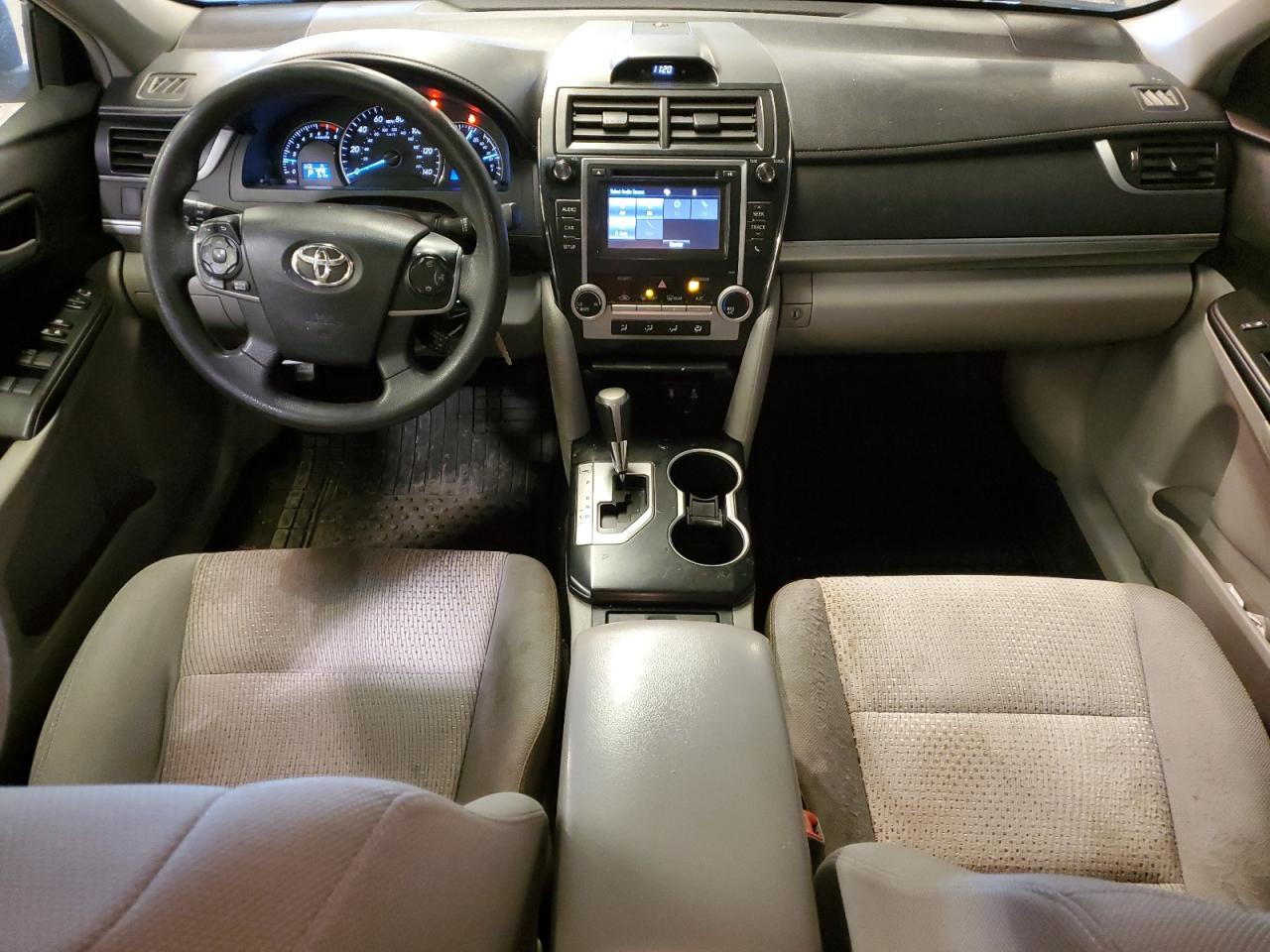 2014 Toyota Camry - Image 8