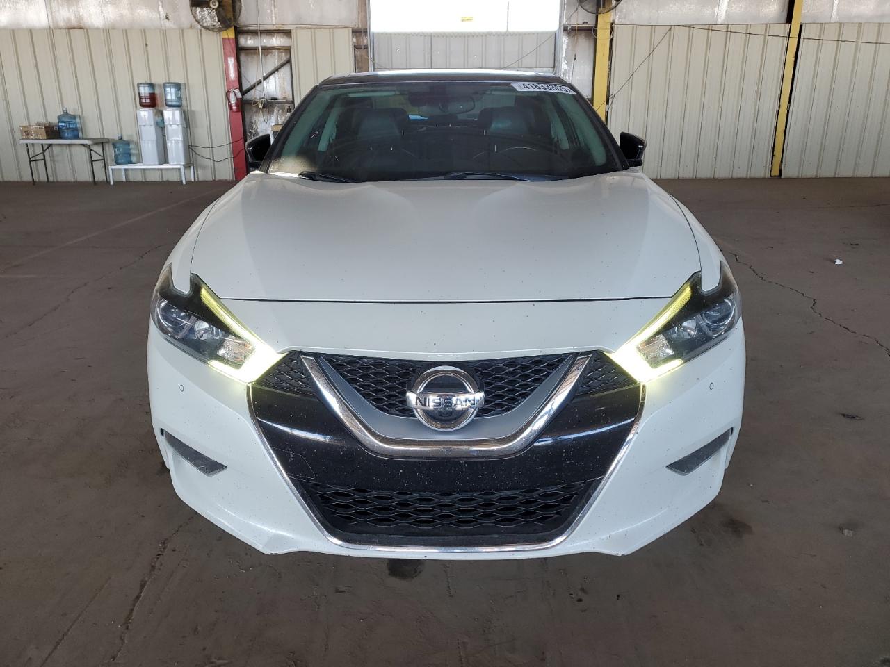2016 Nissan Maxima - Image 5