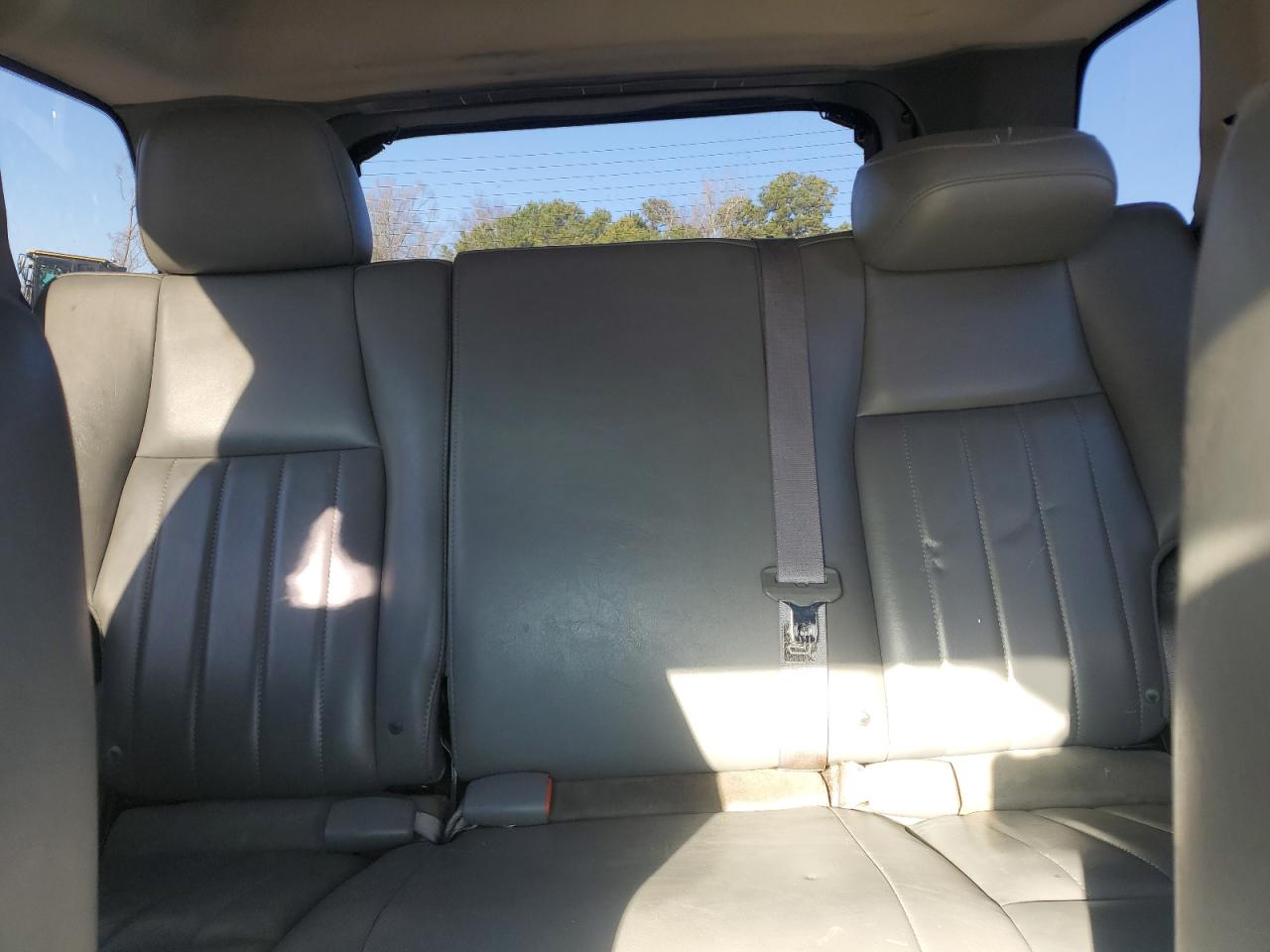2006 Jeep Grand Cherokee - Image 10