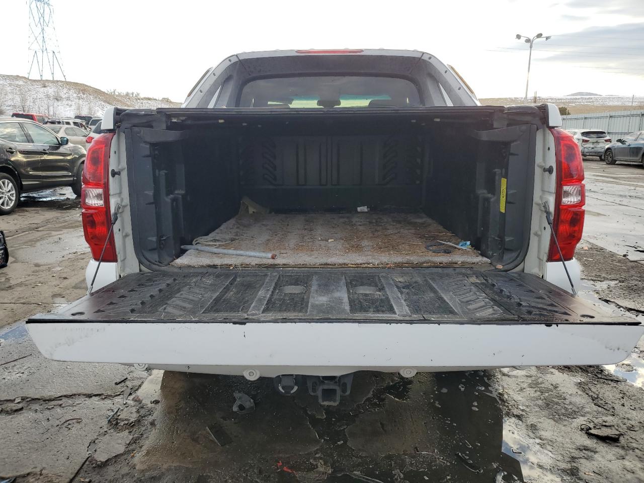 2008 Chevrolet Avalanche - Image 6
