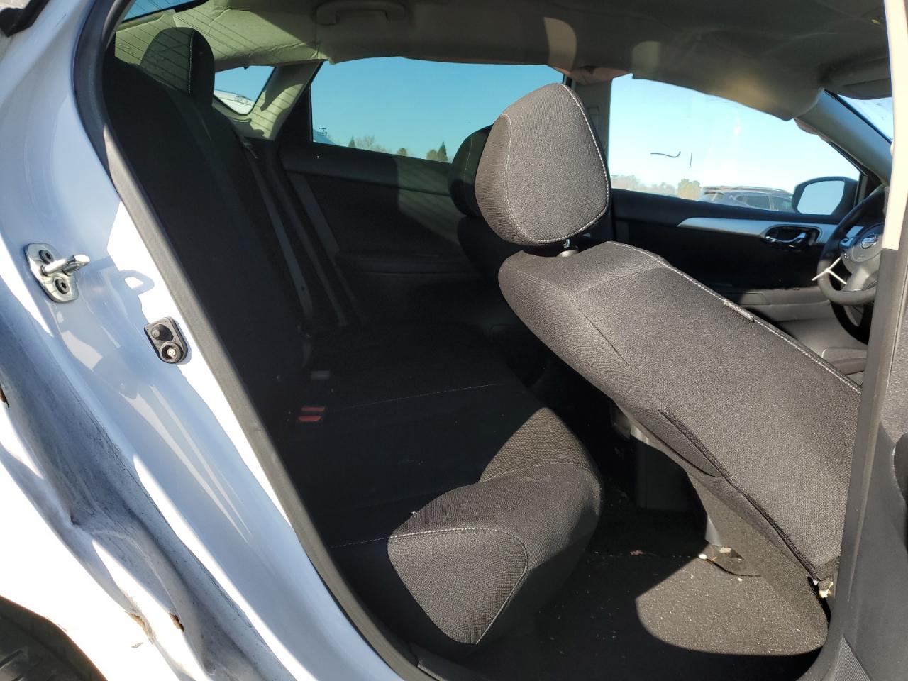 3N1AB7AP3KY390283 NISSAN SENTRA 2019