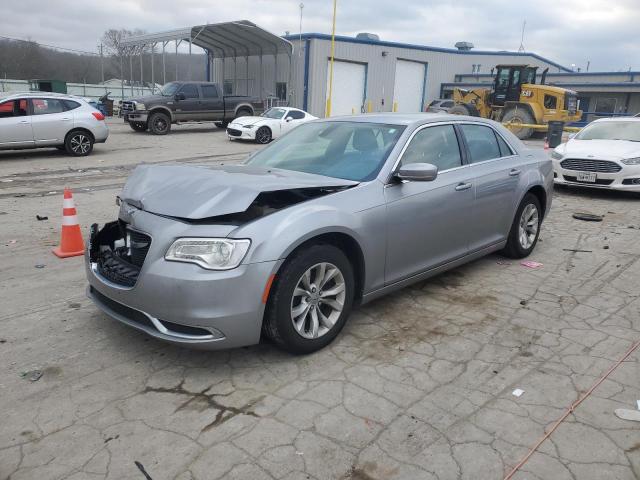  CHRYSLER 300 2018 Сріблястий