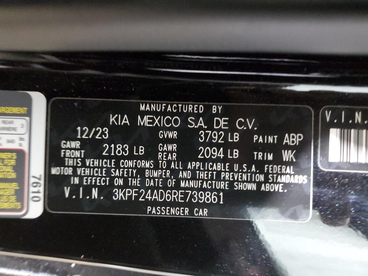 2024 Kia Forte - Image 12
