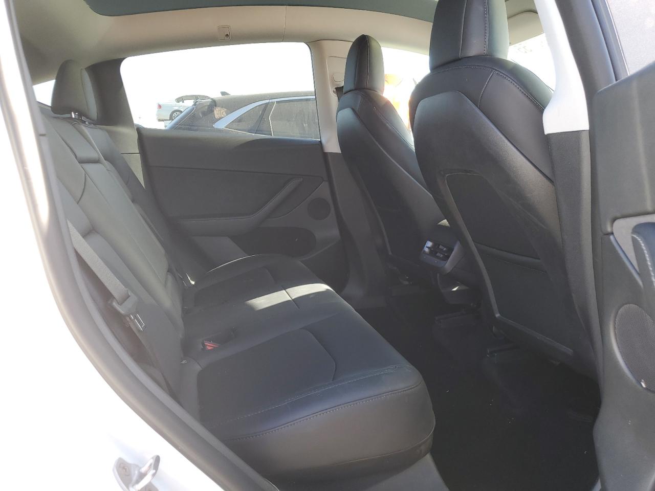 2023 Tesla Model Y VIN: 7SAYGDEE0PF583338 Lot: 41538955