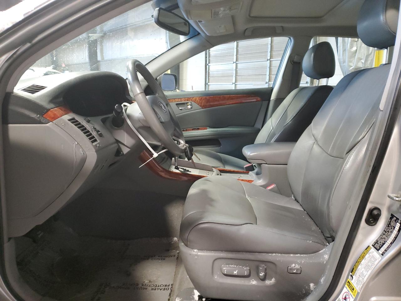 2006 Toyota Avalon - Image 7