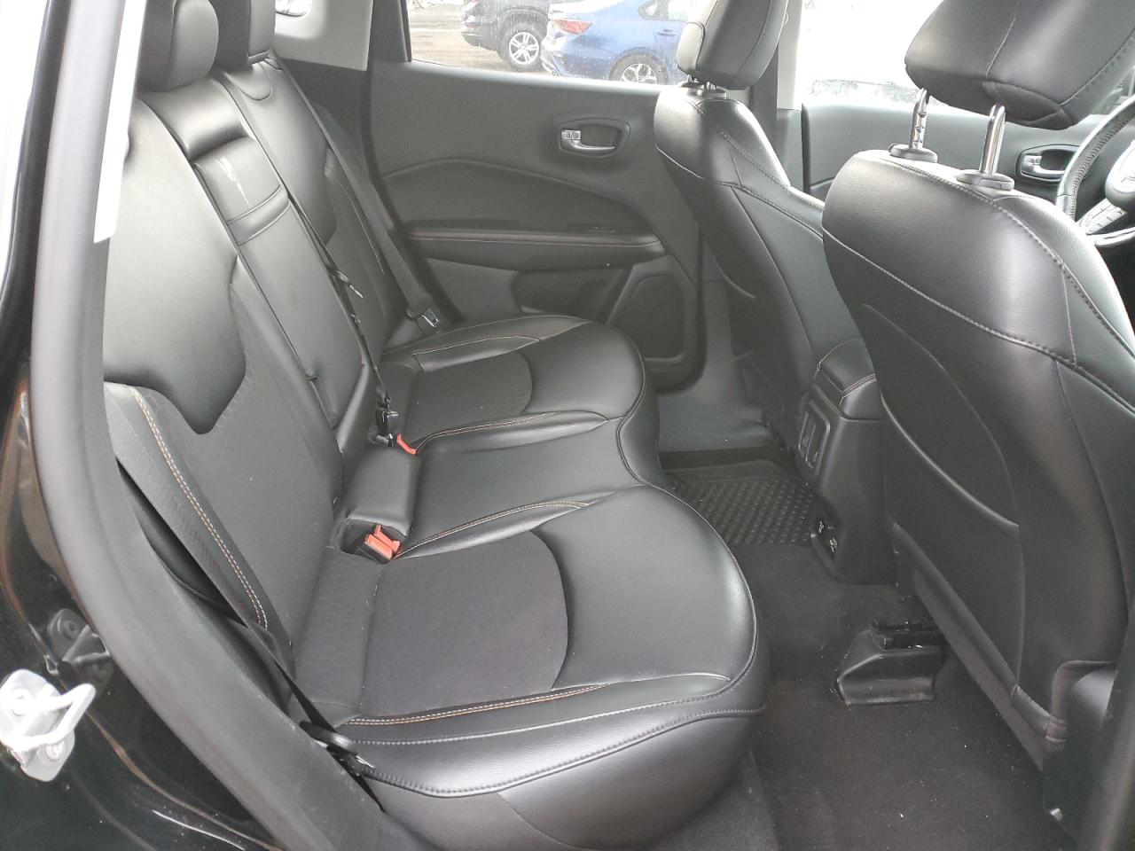 2019 Jeep Compass - Image 11