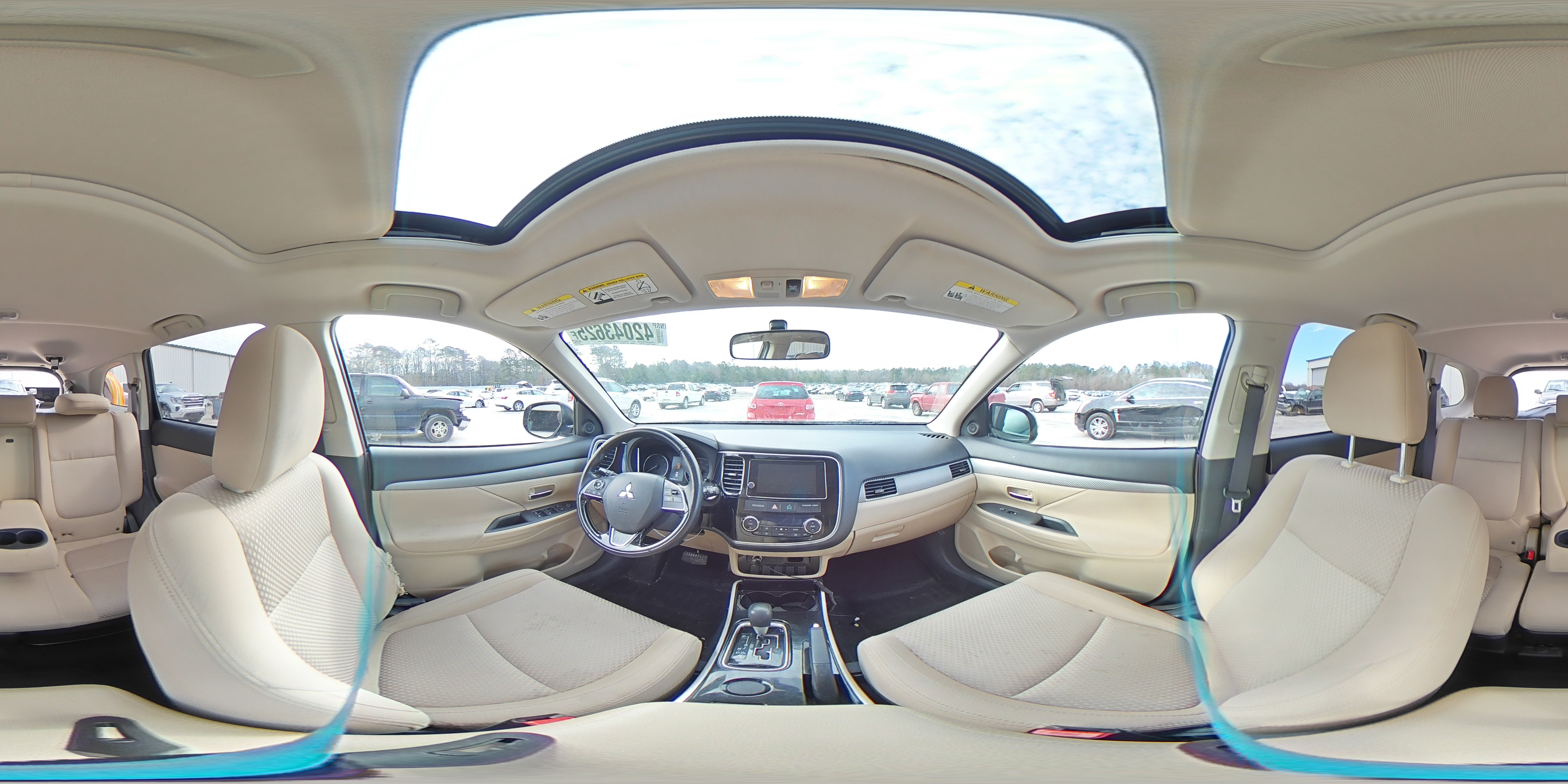 2017 Mitsubishi Outlander - Image 13