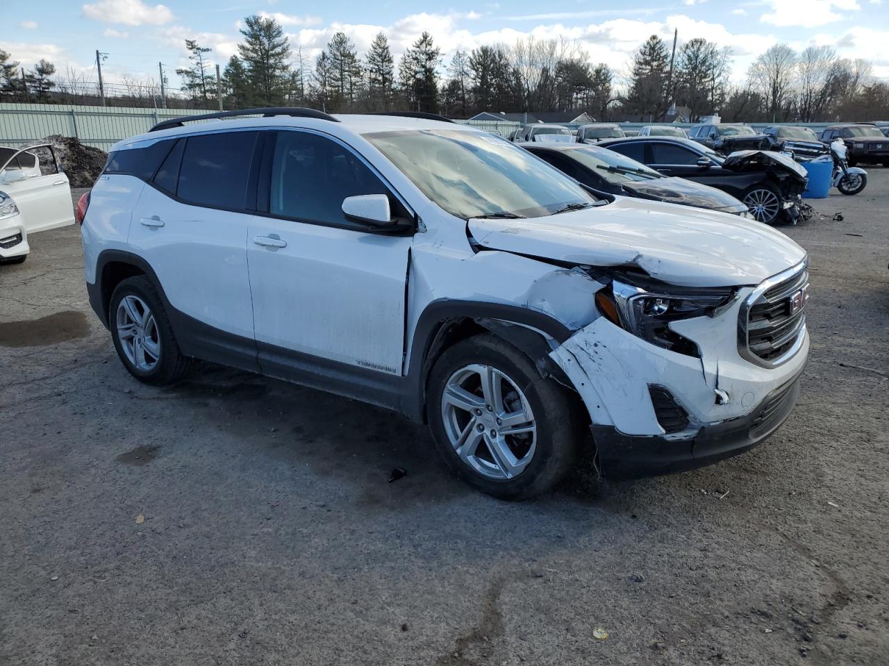 2020 GMC Terrain - Image 4